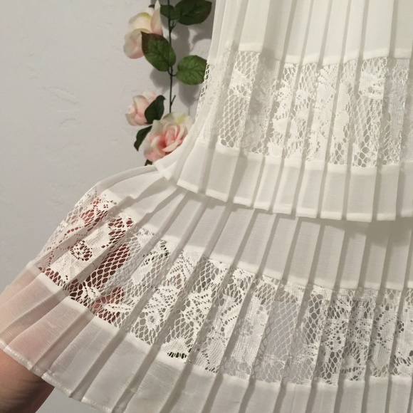 NWOT White Lace Romantic French Connection Dress - Picture 6 of 8